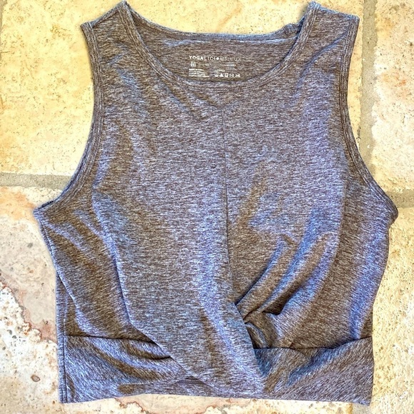 Yogalicious Tops - Yogalicious Twist Front YogaTop Womens M cropped sleeveless workout activewear